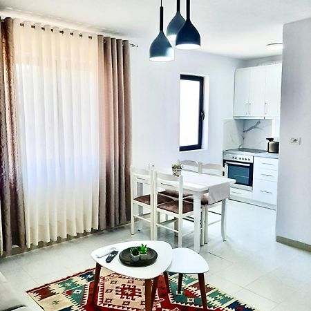Koli Apartament Берат Екстериор снимка